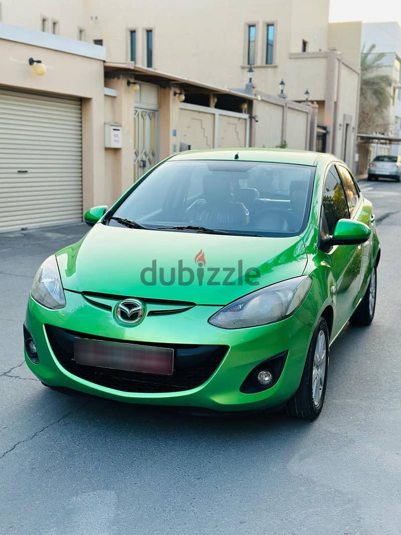 MAZDA 2 2011 MODEL HATCHBACK CALL OR WHATSAPP ON 33239169 5