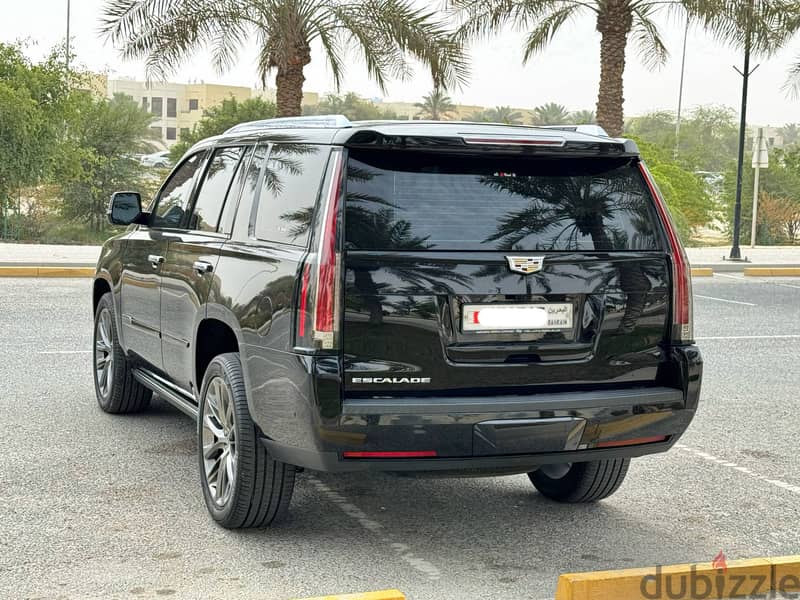 Cadillac Escalade 2019 black 6