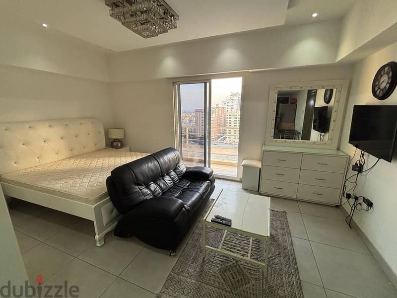 FURNISHED STUDIO FLAT IN JUFFAIR 3