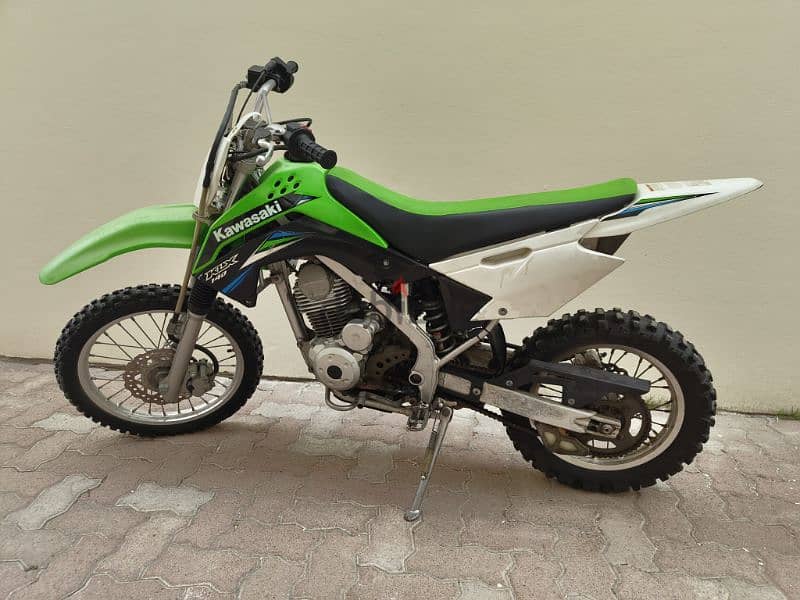 2014 Kawasaki KLX140 (mid-frame) 1