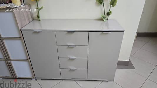 Storage cabinet