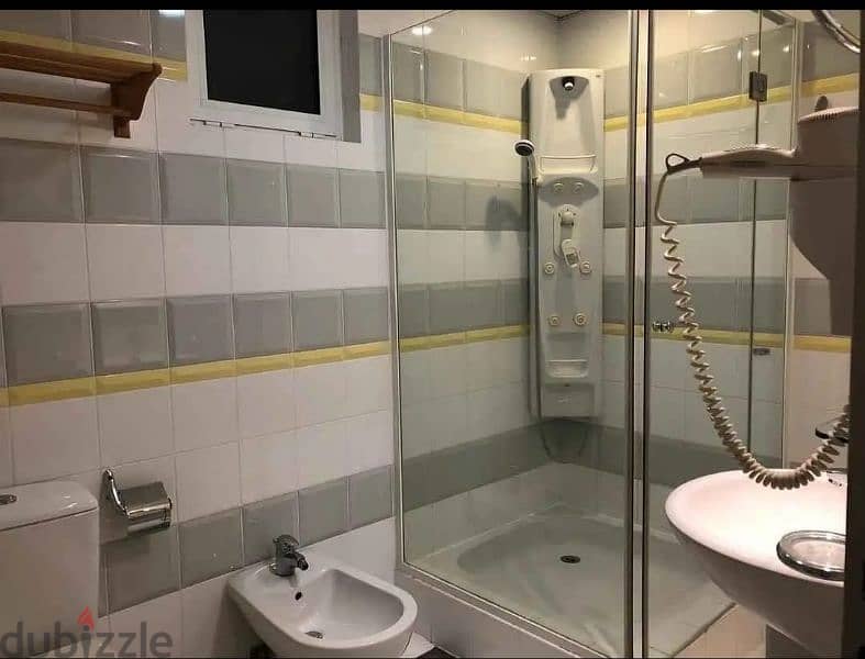 room with bathroom in juffair 180BD only Filipino 1