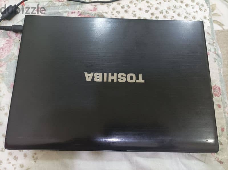 Toshiba Portege R830 13.3"  Laptop i5  4 RAM 256 SSD 0