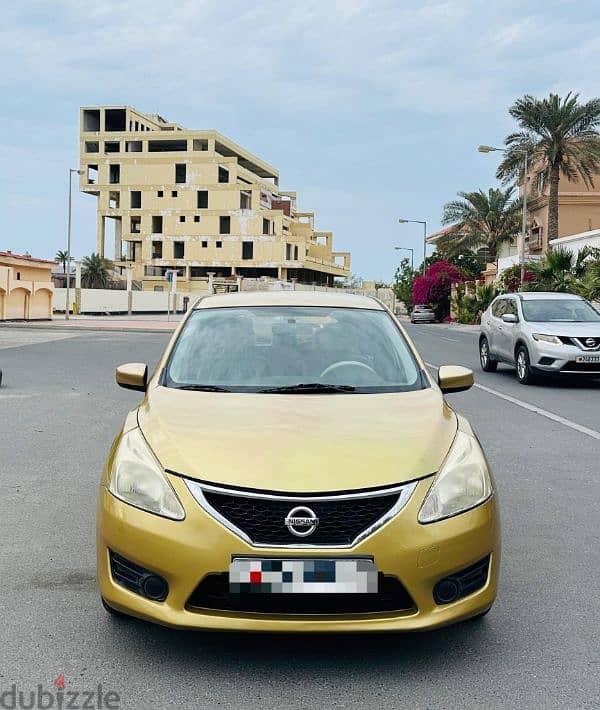 Nissan Tiida 2015 4