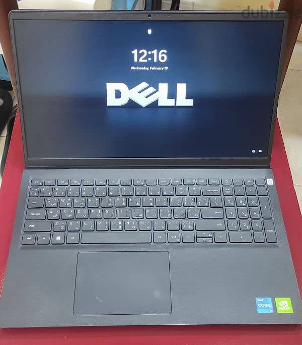 DELL Vostro 3520 1