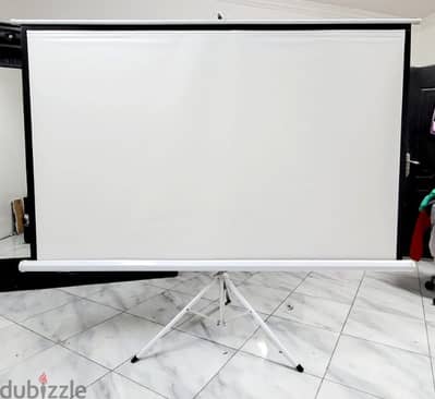 Projector screen