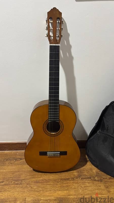 Yamaha CM40 guitar bag and capos included 1