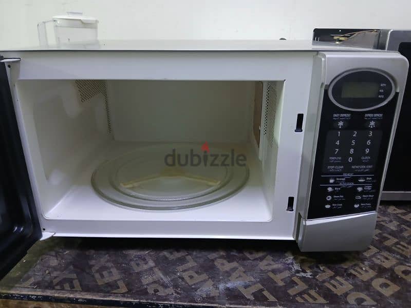 SHARP 36LITRE DIGITAL MICROWAVE 4