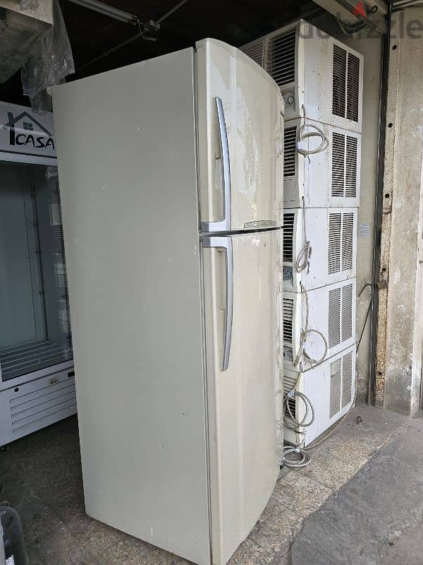 Toshiba 600 litre refrigerator for sale 2