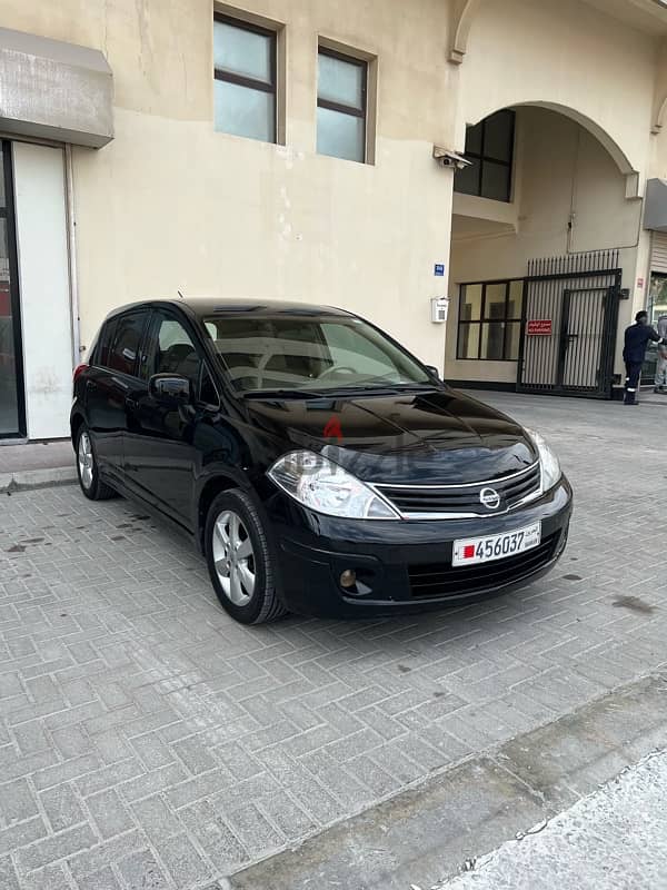 Nissan Tiida 2013 0