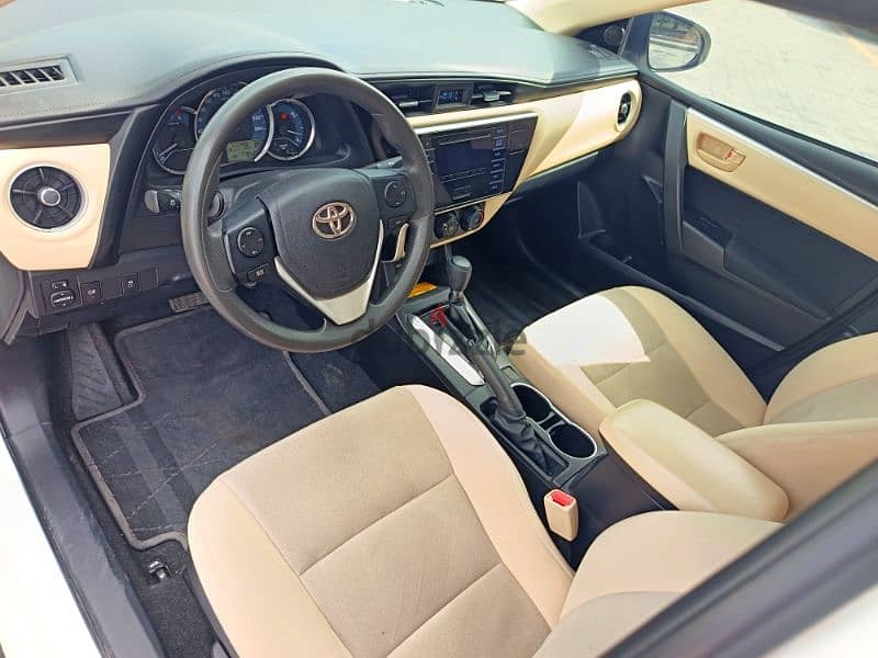 Toyota Corolla 2019 2.0xli Single Owned MID OPTION Car For Sale 10