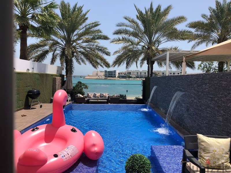 Luxury villa in Amwaj 5