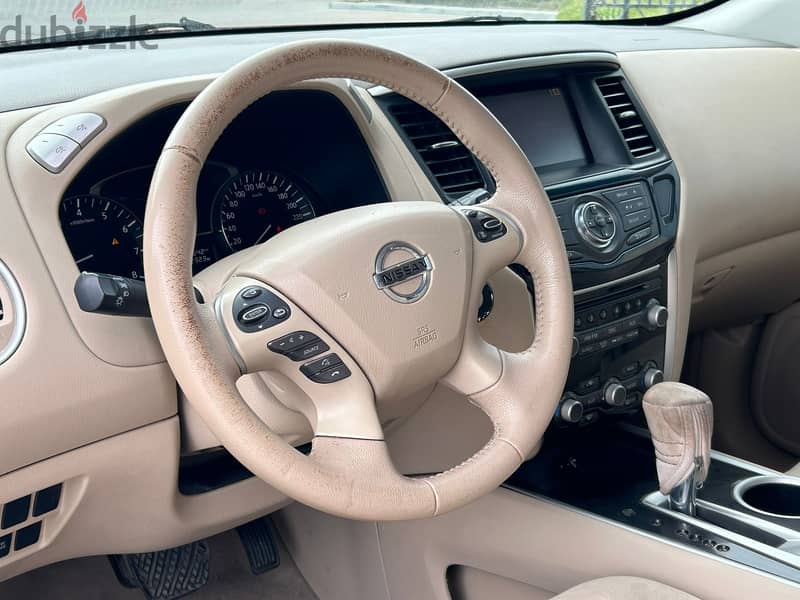 Nissan Pathfinder 2014 model V6 family 7 Seater FOR SALE 6