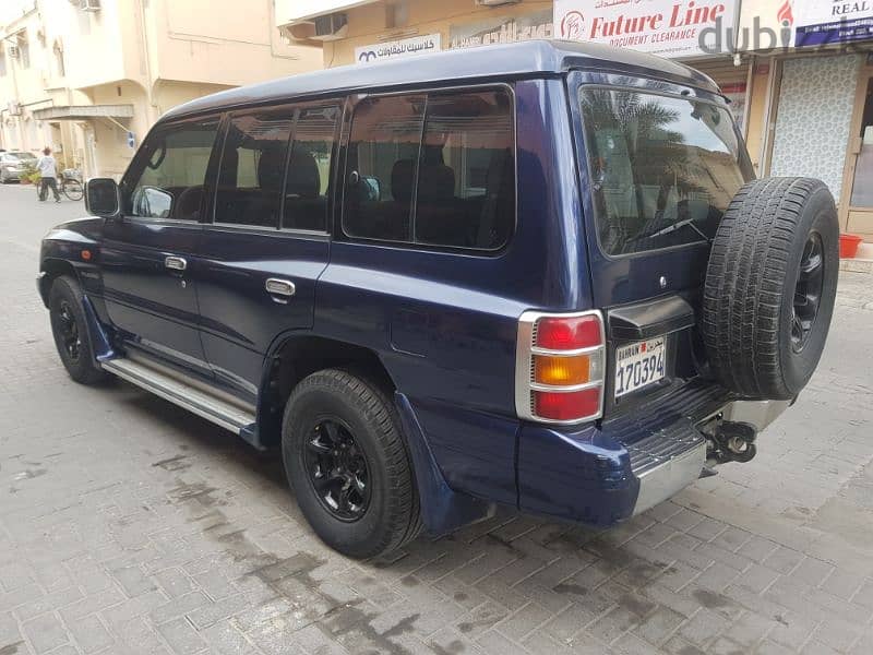 ميتسوبيشي باجيرو 1999  Mitsubishi pajero 1