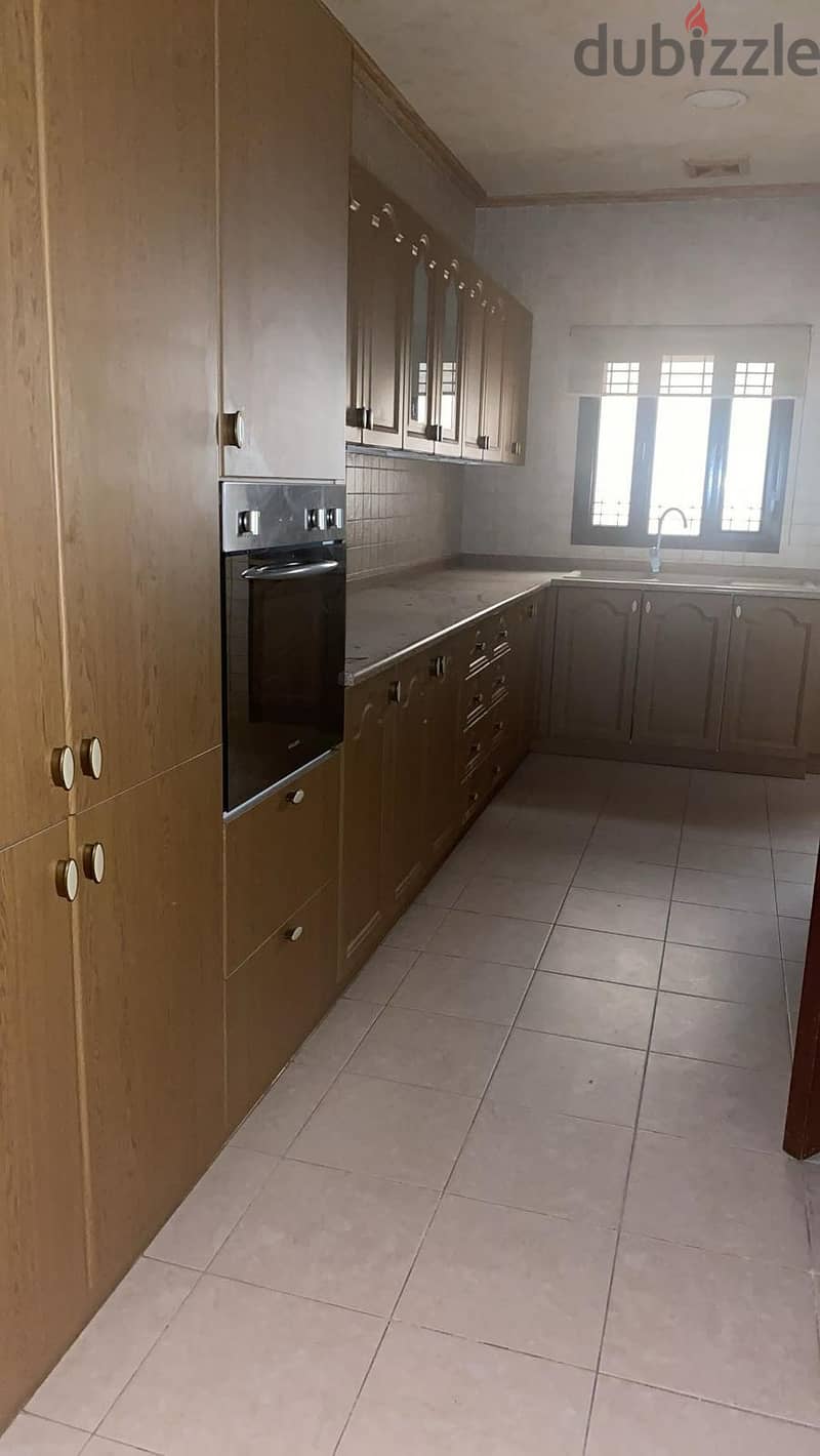 Apartment for rent or sale in Busaiteen 4