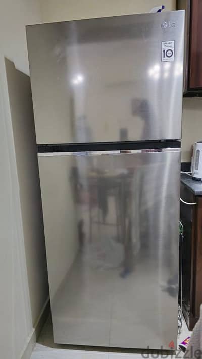 Double door fridge in good condition