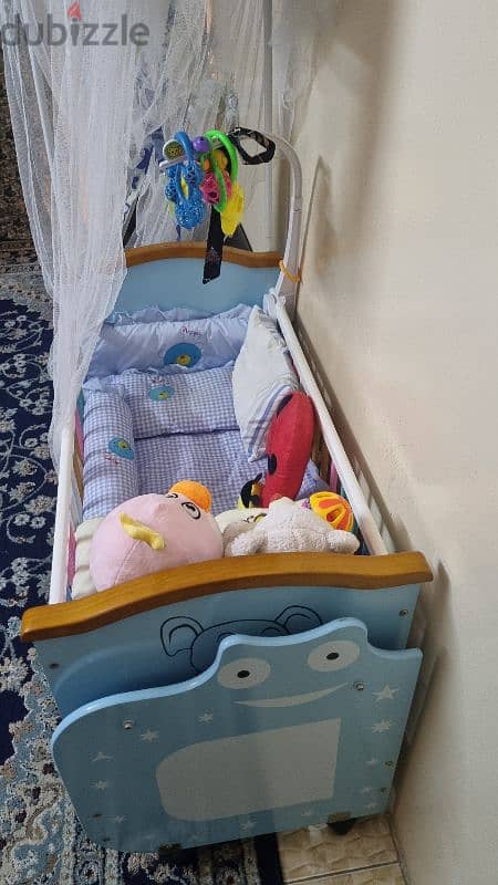 cribe/baby bed 2