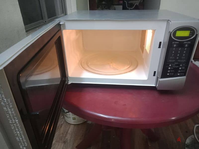 SHARP  45 LTR MICROWAVE OVEN 1