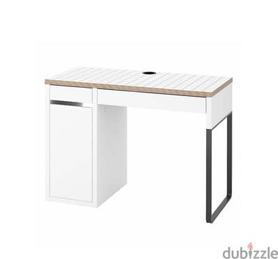 studying table for sale طاولة دراسة للبيع