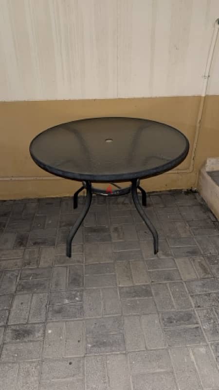 outdoor table 0