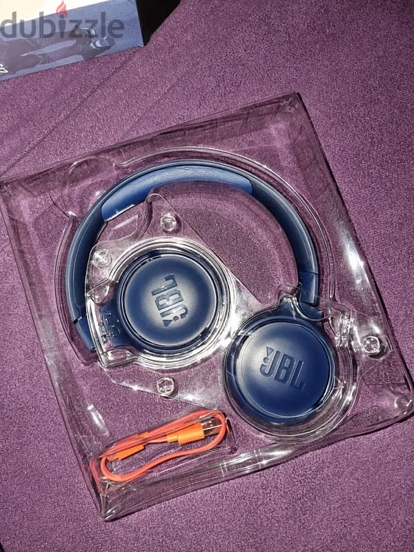 JBL-TUNE 1