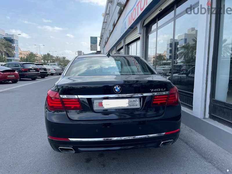 BMW 7-Series 2015 9