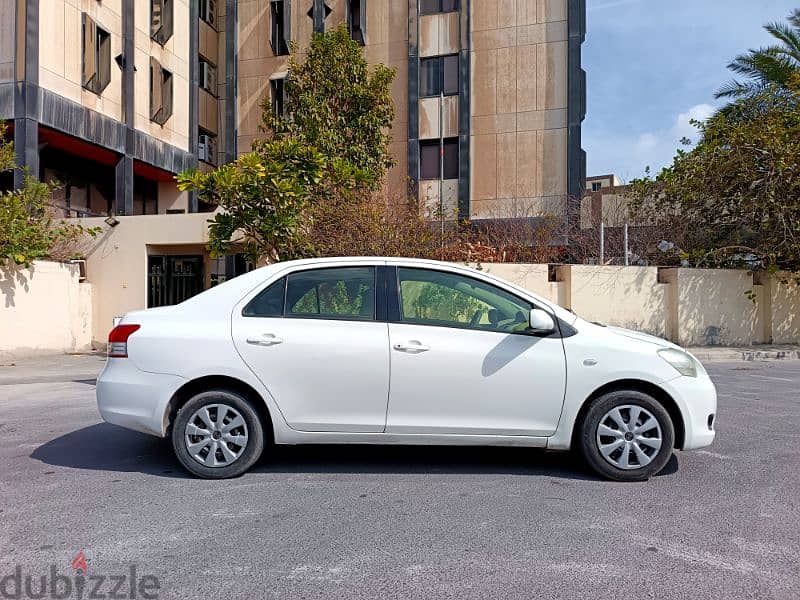 Toyota Yaris 2013 SEDAN CAR IN GOOD CONDITION FOR SALE 2