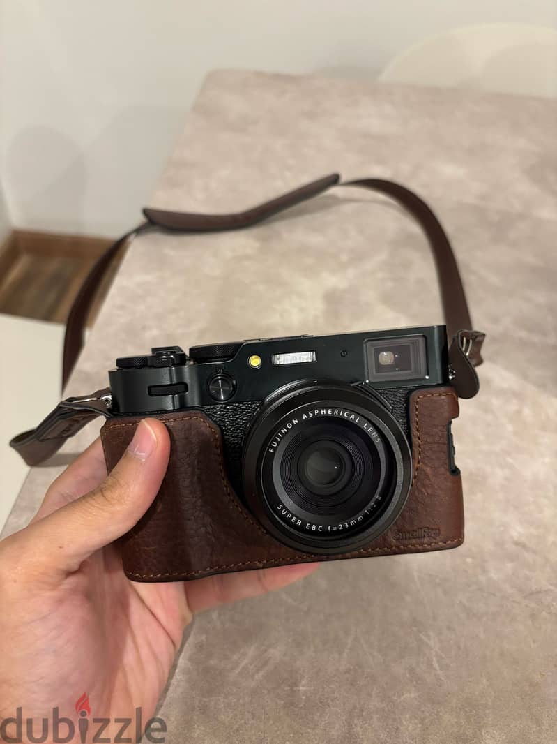 Fujifilm X100VI - Mint Condition + Accessories 2