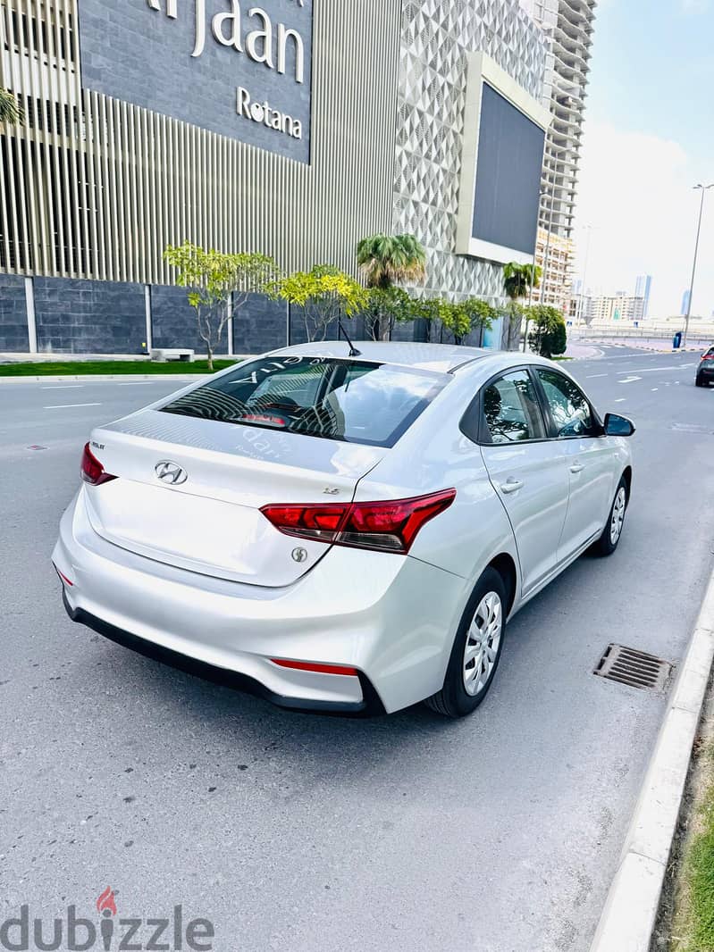 HYUNDAI ACCENT -2018 -1.6L V4 -silver 98000KM 6