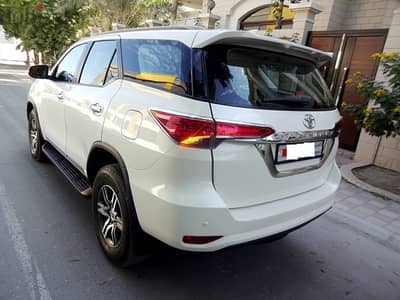 Toyota Fortuner 2020 Mid