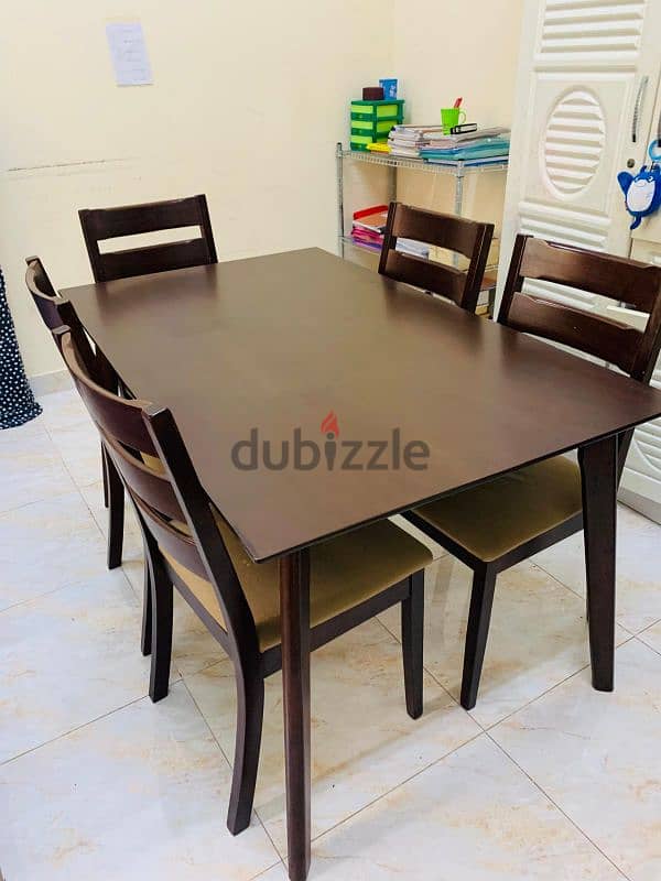 Dining table with 5nos chair 1