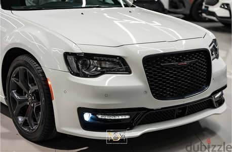 Chrysler 300S 2022 black edition with warranty to 2028