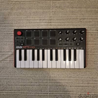 Akai mpk mk2 mini 25 keys piano midi keyboard