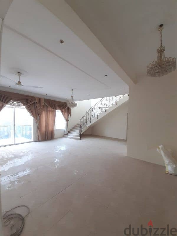 For rent, a spacious villa area in Aali 36364714 4