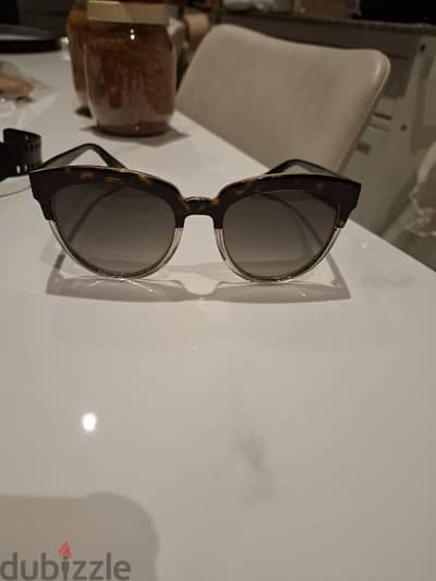 Christian dior sun glasses