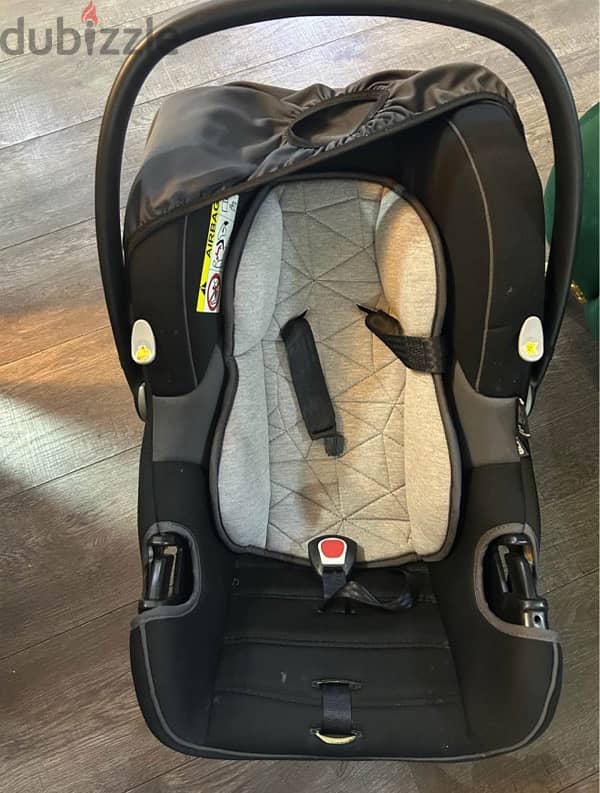 Car seat in good condition 10bd 1