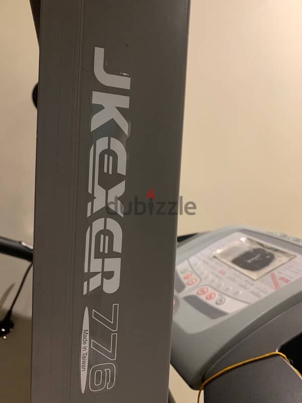 Treadmill for sale(Jkexer776  ) 3