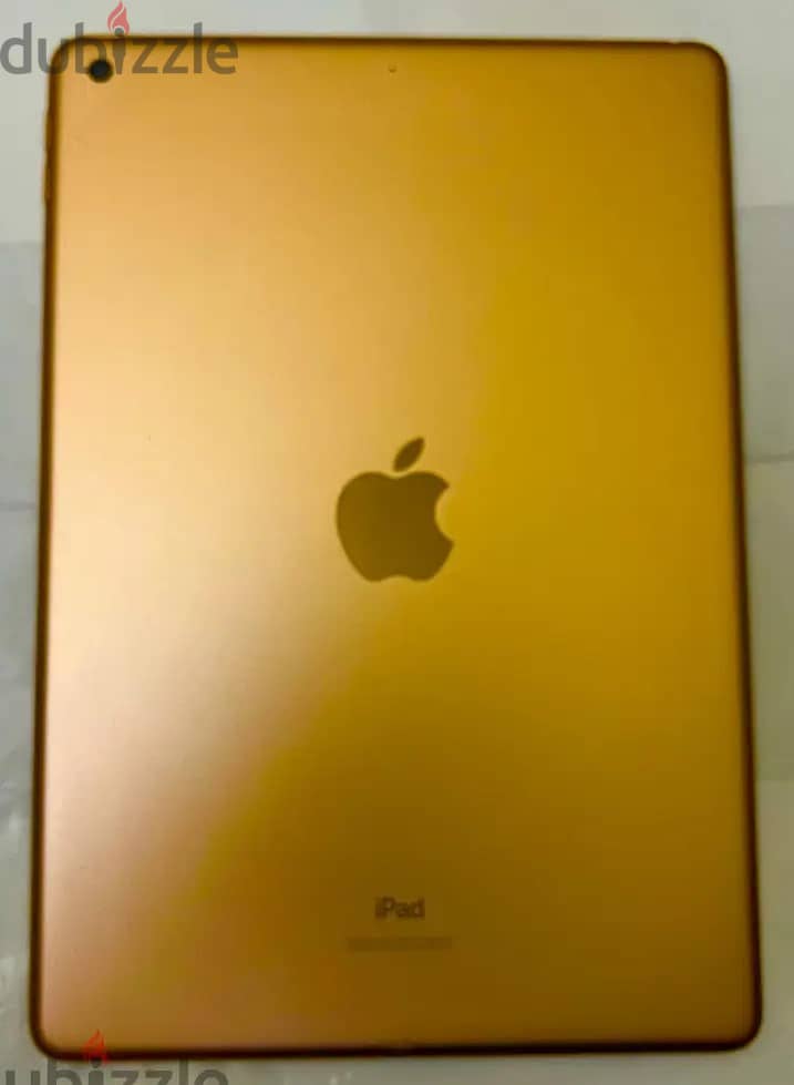 Apple iPad 8th gen 32GB color Gold Region Bahrain 1