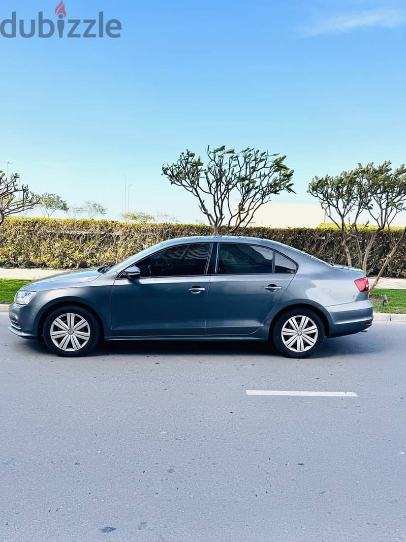 VOLKSWAGEN JETTA -2016 -2.0L V 4 -Grey 146000KM FOR SALE 3