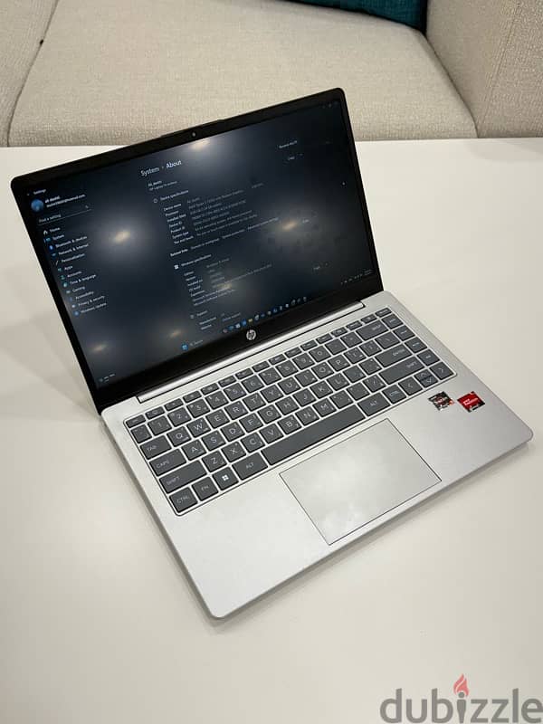 HP LAPTOP - AMD RYZEN 5 7