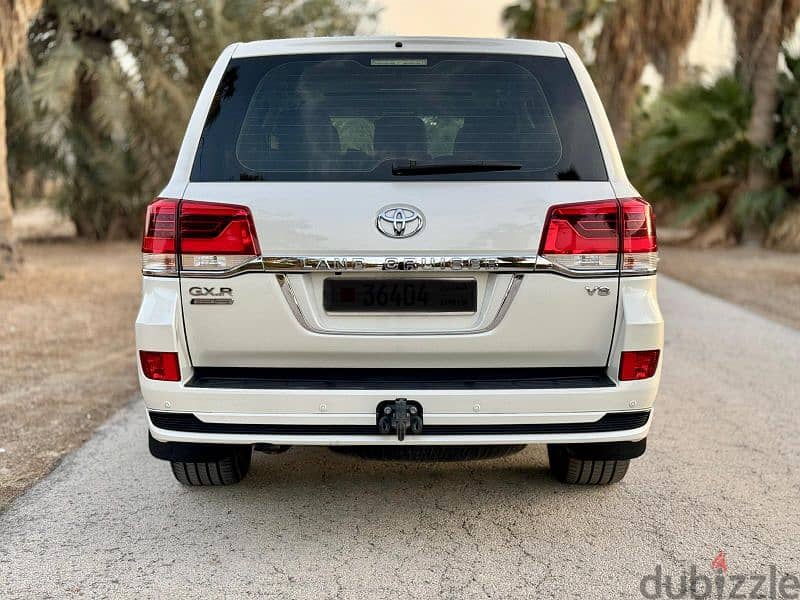 Toyota Land Cruiser 2019 grand Touring v8 5