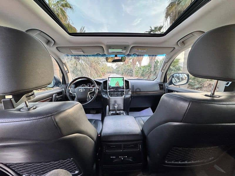 Toyota Land Cruiser 2019 grand Touring v8 14