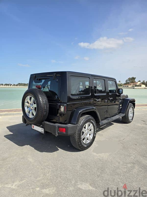 Jeep Wrangler Sahara Unlimited 2015 ( Low mileage) 3