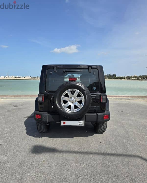 Jeep Wrangler Sahara Unlimited 2015 ( Low mileage) 4