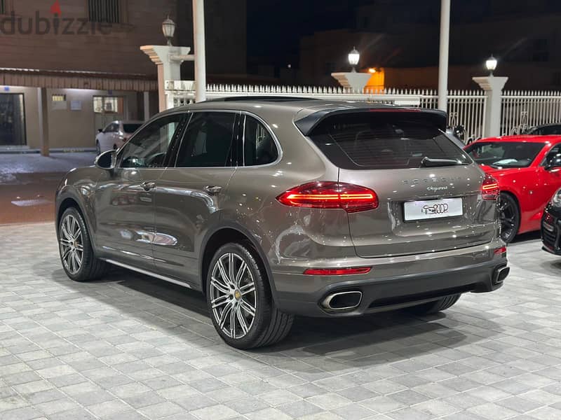 Porsche Cayenne 2016 3