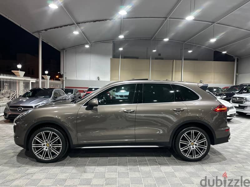 Porsche Cayenne 2016 7