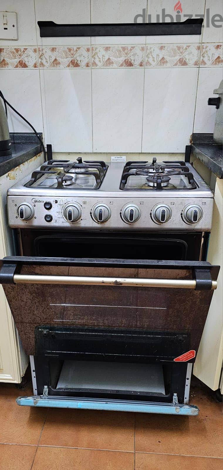 Cooking Range with 4 Gas Burner 2