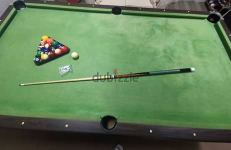 Billiard pool table used for sale طاولة بلياردو مستخدمة للبيع