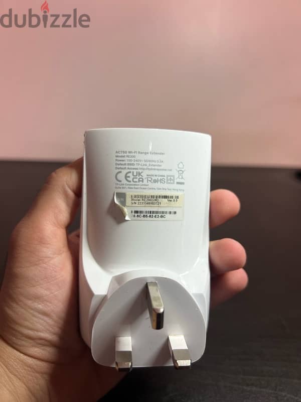 AC750 Wi-Fi Range Extender Free Delivery 1