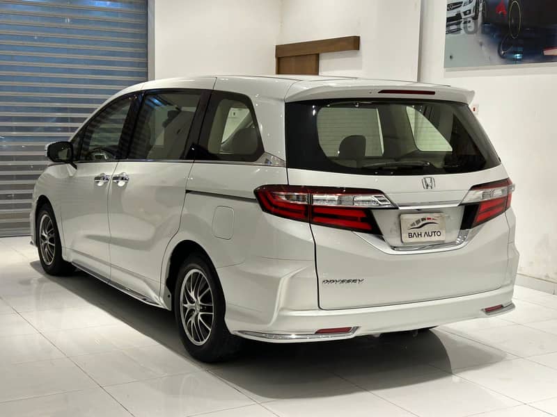 HONDA ODYSSEY MODEL 2019 V4 FOR SALE 7 SEATER 8